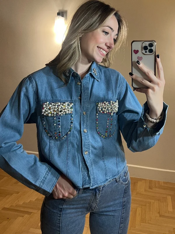 Denim shirt with pearl pockets