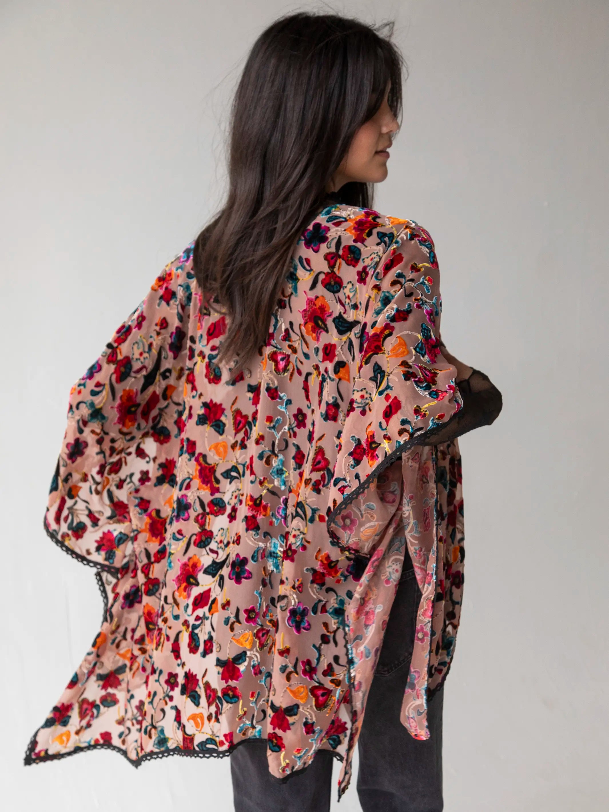 Velvet Burnout Kimono - Light Pink Floral